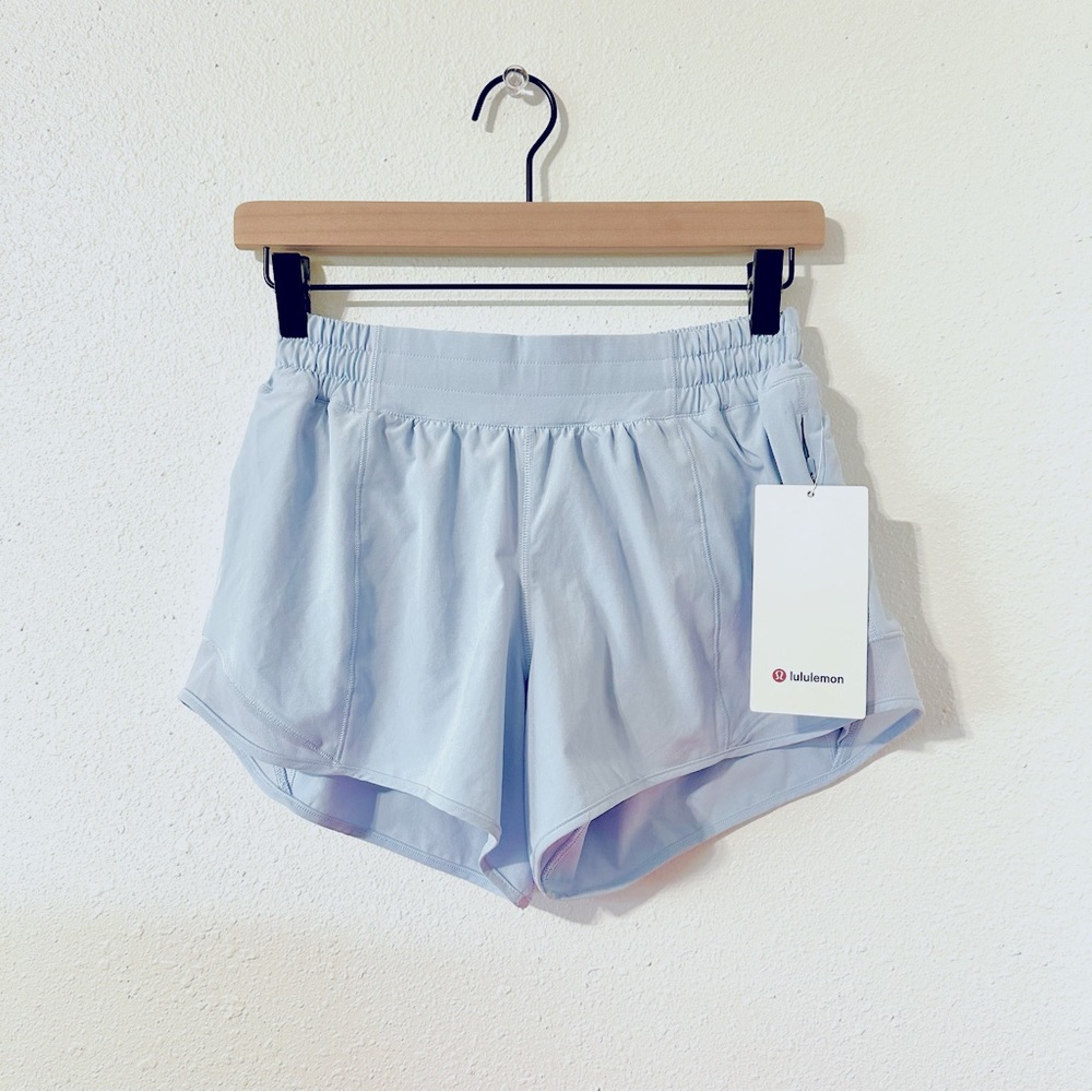 lululemon Hotty Hot Low-Rise Lined Short 4” Lined